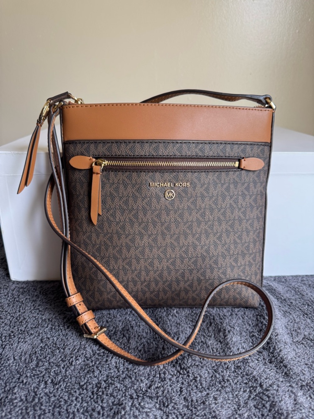 Michael Kors Small Brown Jet Set Crossbody Bag